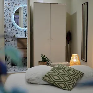 Palmiers, Coeur De Sur Le Parcours Des Arts Apartment Hyères